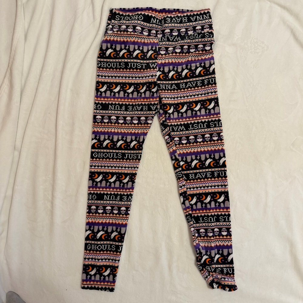 No Boundaries Black and Orange Halloween Leggings